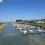 Au Coeur De La Baie De Canche Entre Terre Et * Étaples